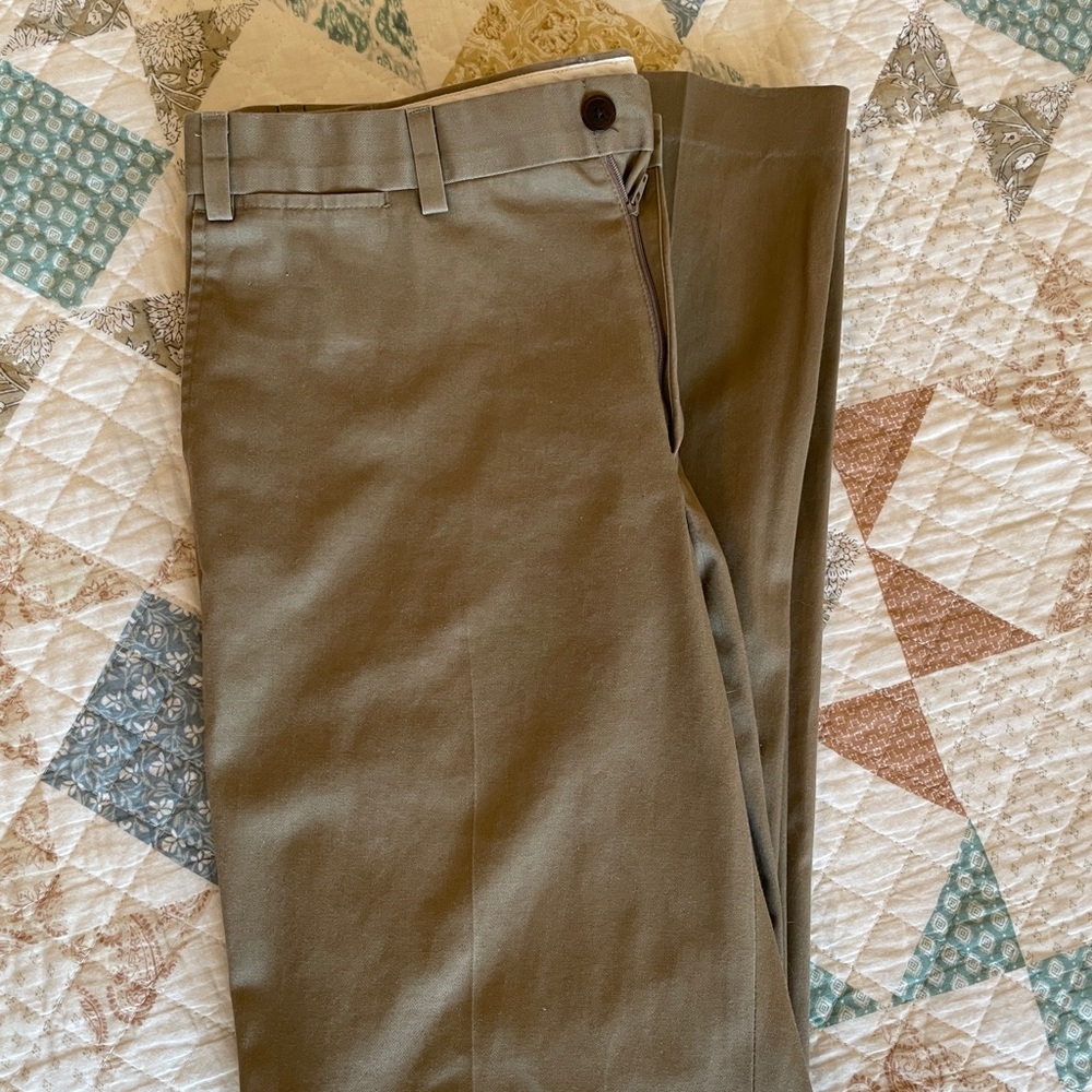 Used Men’s 36 x 34 Eddie Bauer Dress Pants